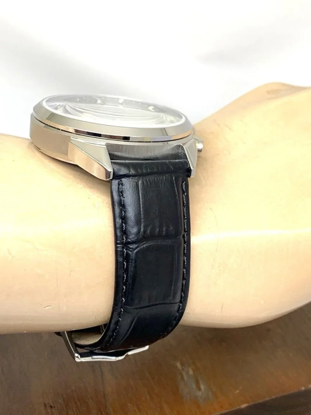 Bulova Men's Watch 96B371 Quartz Chronograph Black Dial Leather Strap 42mm